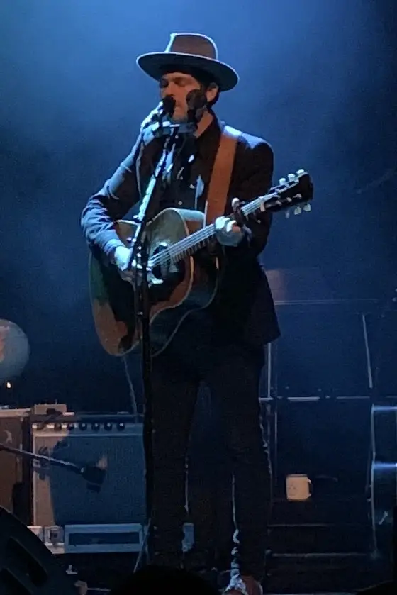Trevor Bolliger, CC BY-SA 4.0, via Wikimedia Commons Gregory Alan Isakov tickets