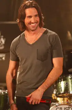 Lunchbox LP, CC BY 2.0, via Wikimedia Commons Jake Owen tickets