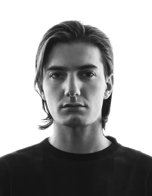 David Bell Def Jam, CC BY-SA 3.0, via Wikimedia Commons Alesso tickets