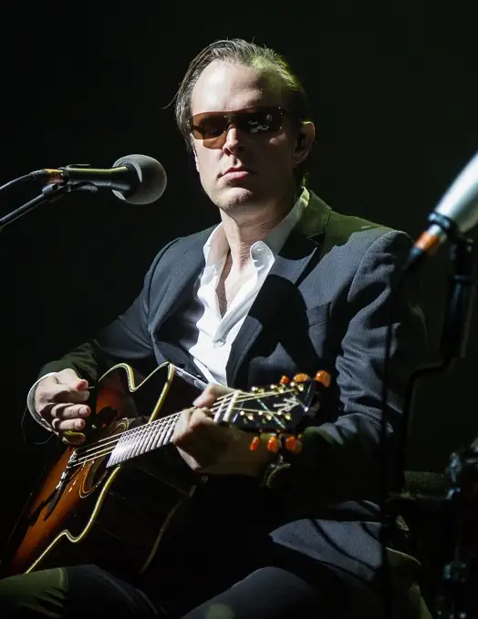 Florian Stangl from Bayern, CC BY 2.0, via Wikimedia Commons Joe Bonamassa tickets