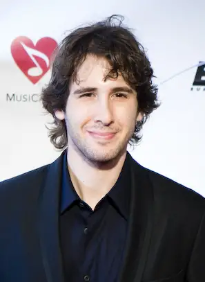 Christopher Simon from Pasadena CA, USA, CC BY 2.0, via Wikimedia Commons Josh Groban tickets