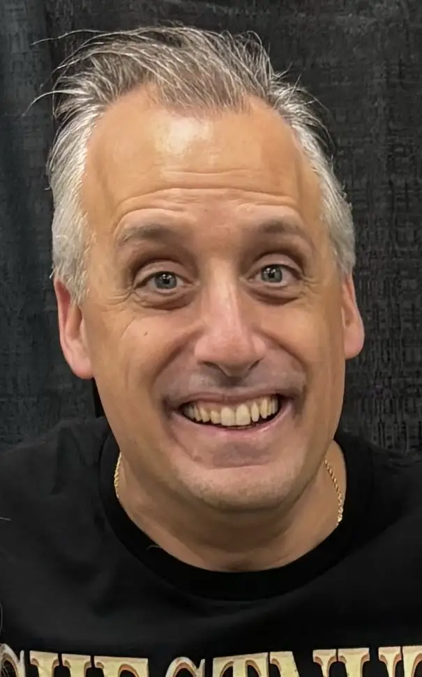 WhyIsThisSoHard575483838, CC BY 4.0, via Wikimedia Commons Joe Gatto - Comedian tickets