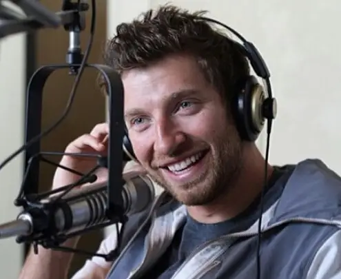 User:JCurrington, CC BY-SA 3.0, via Wikimedia Commons Brett Eldredge tickets