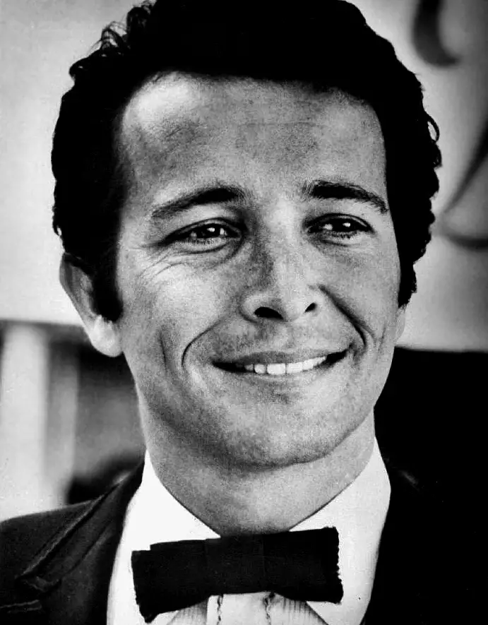 New service, Public domain, via Wikimedia Commons Herb Alpert tickets