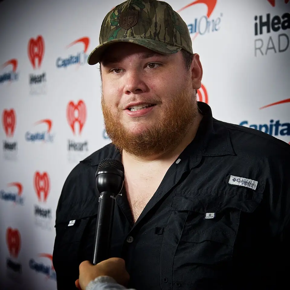 Luke Combs tickets